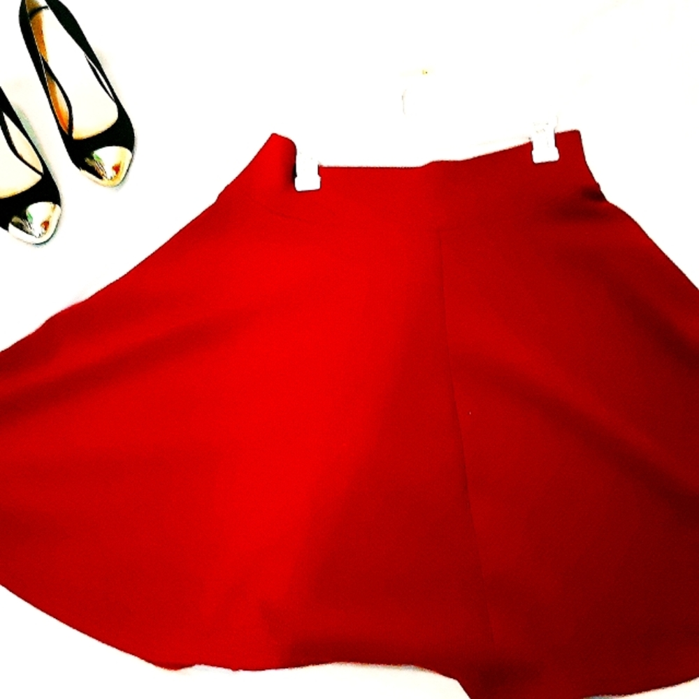 Burgundy align  flairy skirt